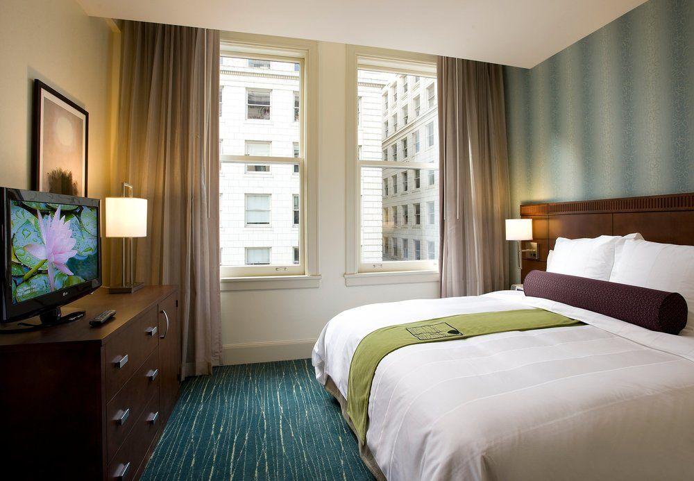 Отель Courtyard Seattle Downtown / Pioneer Square Экстерьер фото