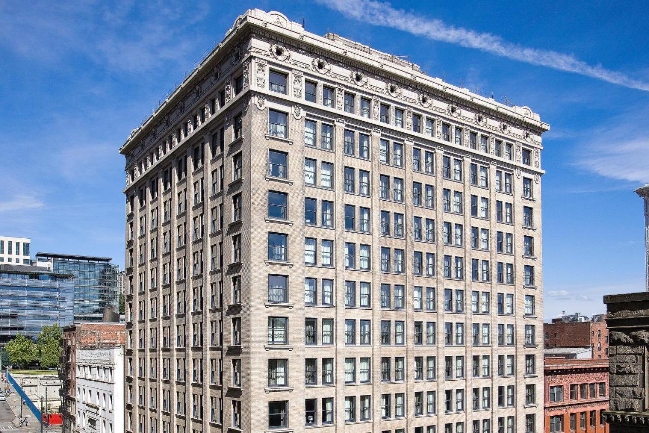 Отель Courtyard Seattle Downtown / Pioneer Square Экстерьер фото