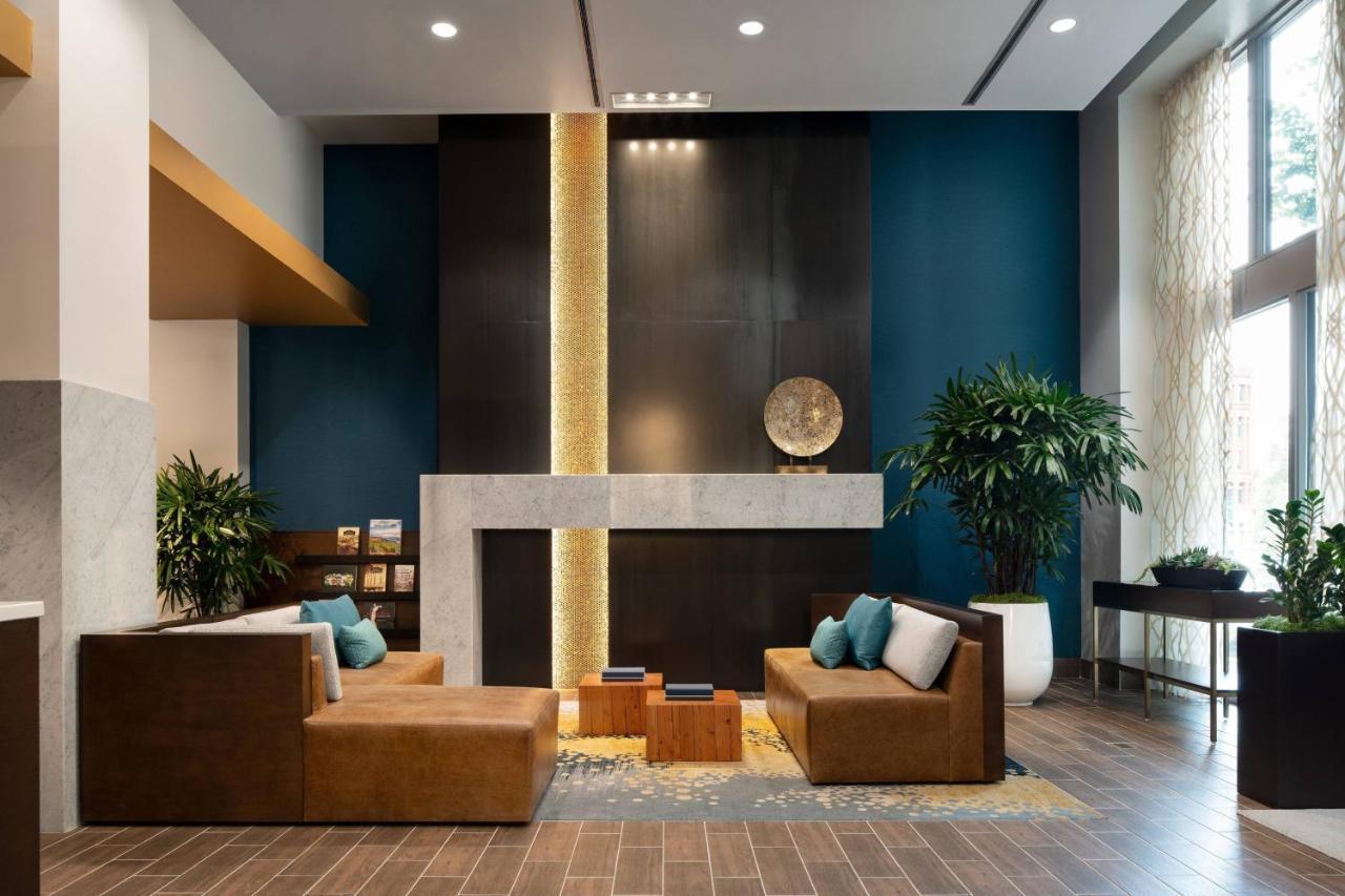 Отель Courtyard Seattle Downtown / Pioneer Square Экстерьер фото